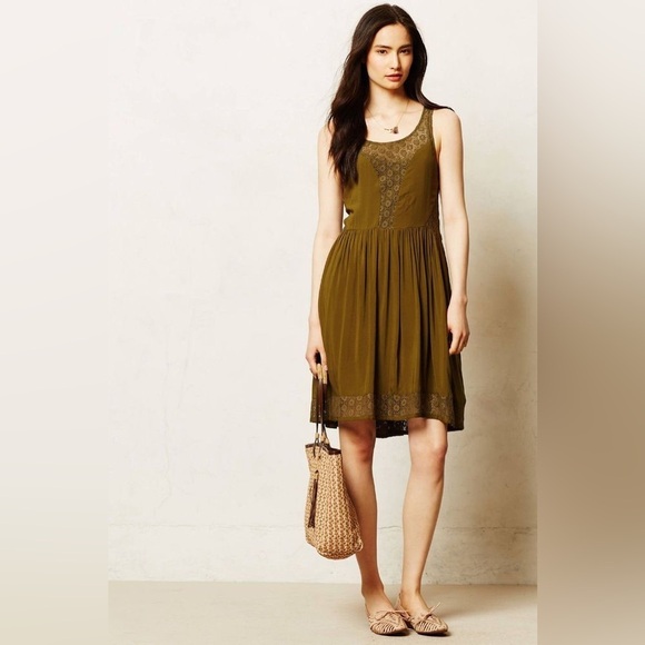 LILKA by ANTHROPOLOGIE Matepe Sleeveless Cutout Back Lace Dress in Moss - Picture 2 of 7
